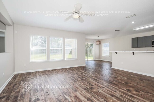 Foto del edificio - 305 Brantley Harbor Dr
