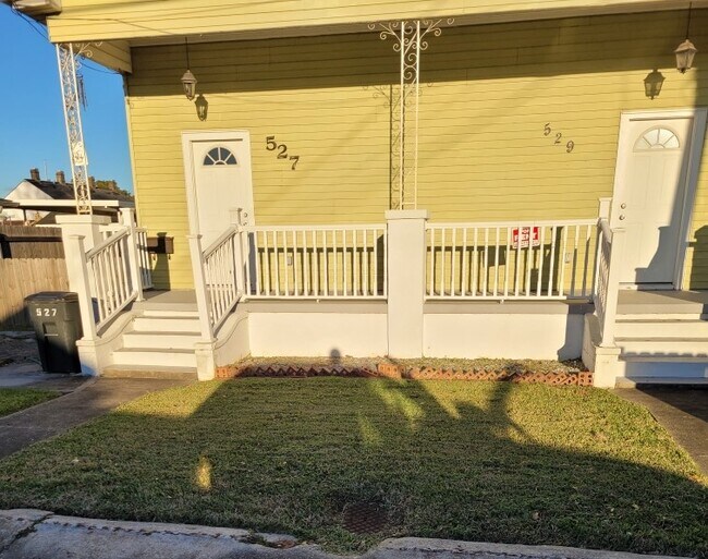 529 3rd Ave, Harvey, LA 70058 Townhome Rentals in Harvey LA