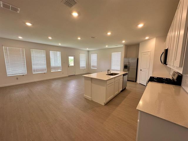 Foto del edificio - 1409 Sandpebble Cir