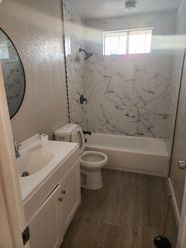 Building Photo - 2458 S Backer Ave