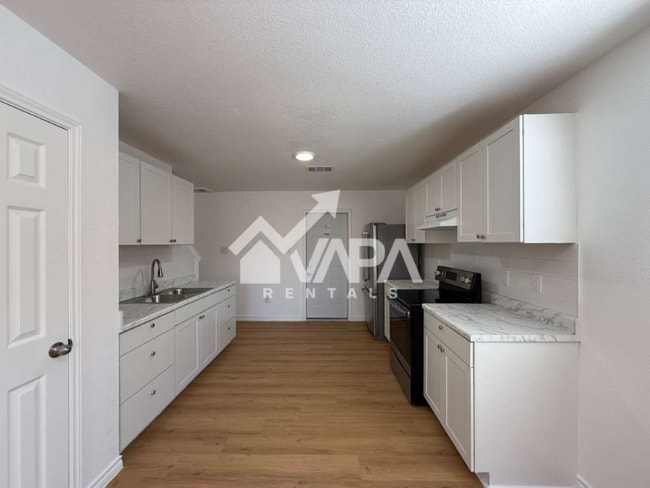 Photo - 2731 Candle Ridge Dr House