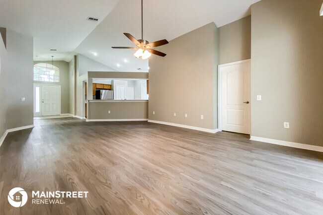 Building Photo - 13323 Bainbridge Way