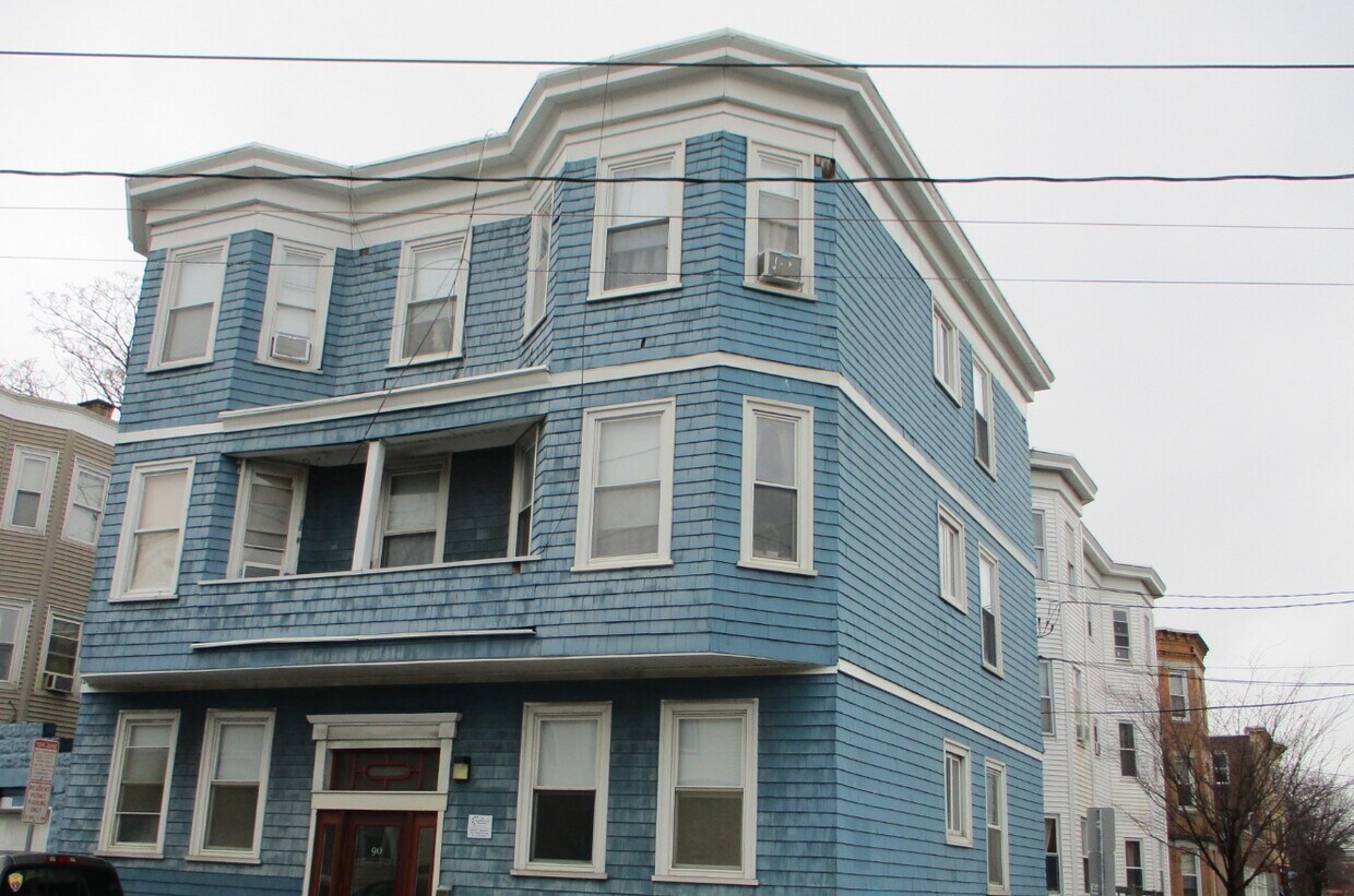 Primary Photo - 88-90 Shawmut St