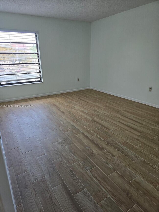 Building Photo - 5800 SW 127th Ave