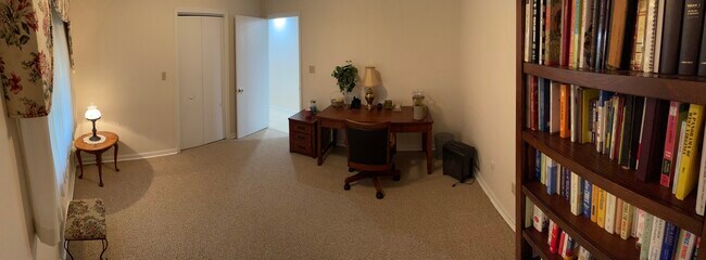 Building Photo - 5 Players Club Dr