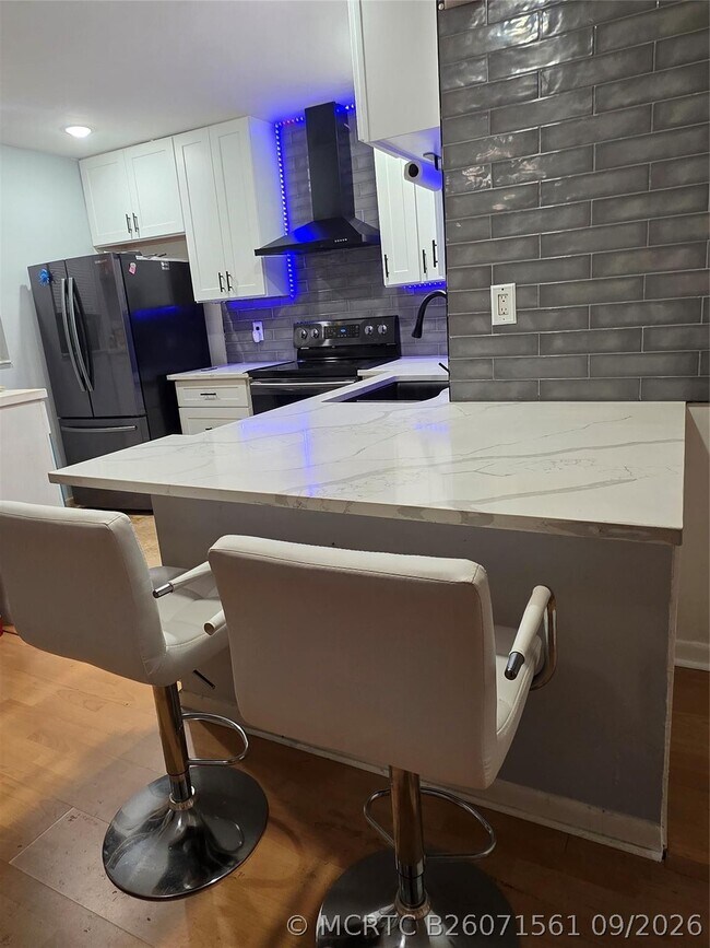 Foto del edificio - 605 NW 47th St