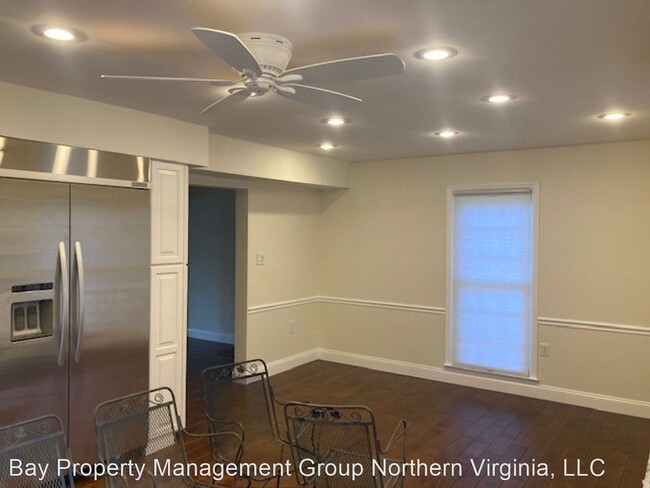 Building Photo - 3 br, 3.5 bath House - 3833 Foxfield LN