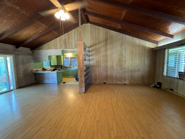 Building Photo - 247 Lanipo Dr