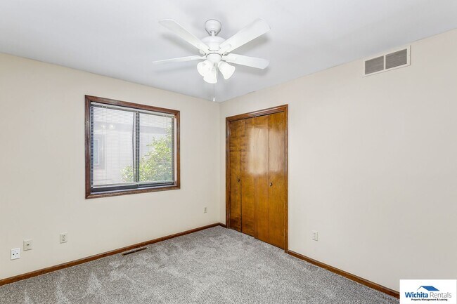 Building Photo - 3 bedroom duplex in Derby