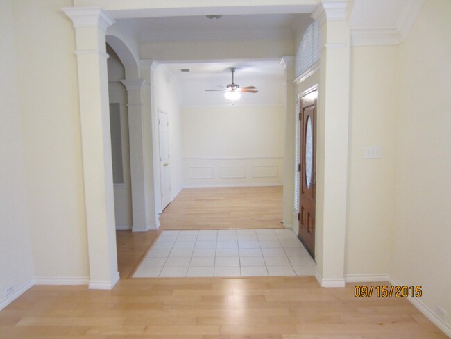 Foto del edificio - 7016 Randall Way