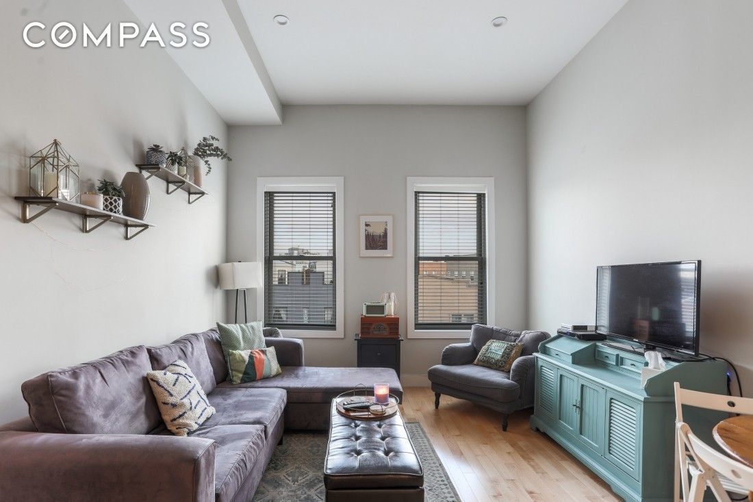 1033 Flushing Ave Unit 3R, Long Island, NY 11206 Apartment for Rent