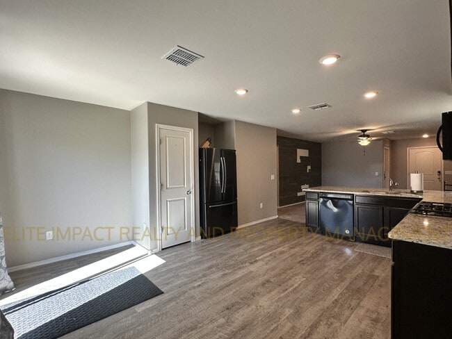 Foto del edificio - 5992 S Antrim Loop