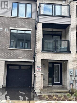 Building Photo - 585 Colborne St E