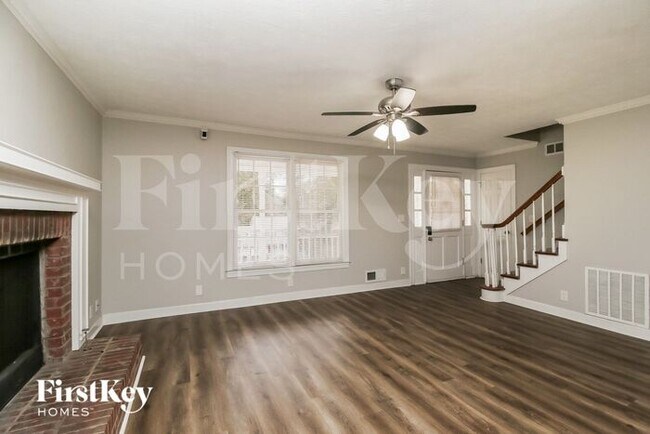 Building Photo - 5224 Parkside Dr SE