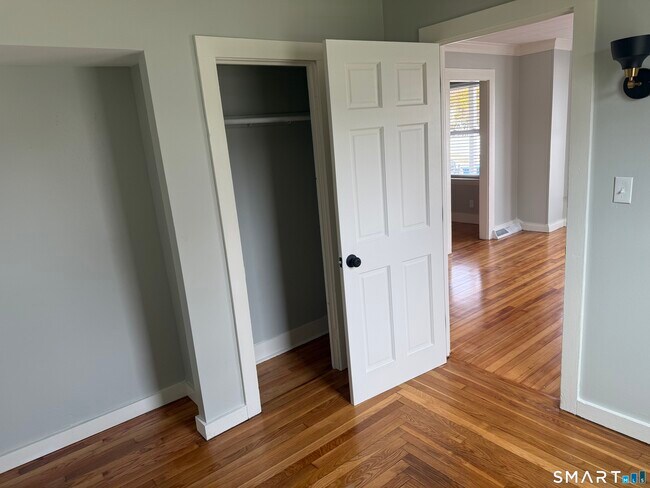 Foto del edificio - 159 Hickory St