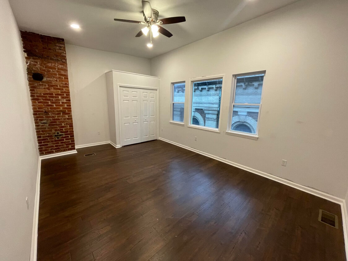 3048 Phelan Way, Pittsburgh, PA 15219 Apartments in Pittsburgh, PA