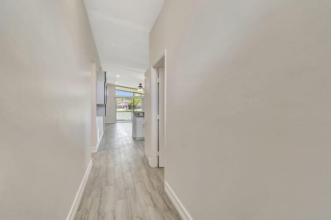 Foto del edificio - 11555 Orange Blossom Ln