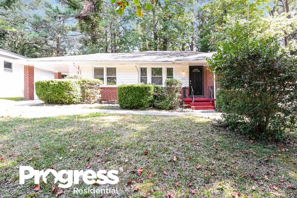 Primary Photo - 1978 Rosewood Rd