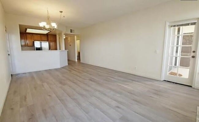 Foto del edificio - 5865 Friars Rd