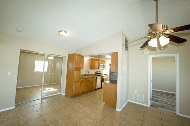 Foto del edificio - 207 Periwinkle Rd