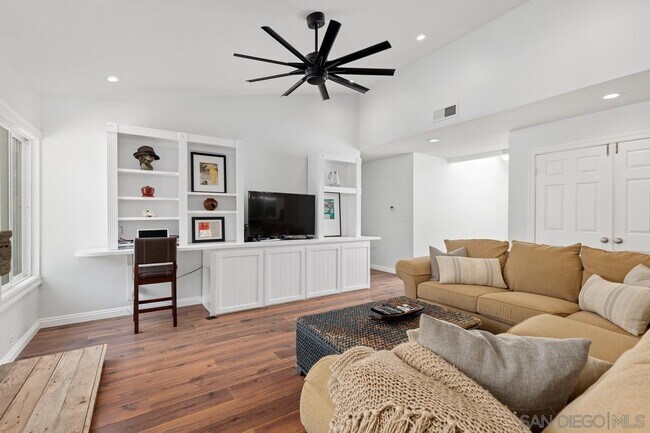 Foto del edificio - 2416 Majano Pl