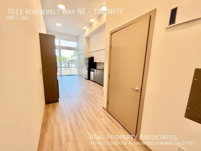 Interior Photo - mn7011