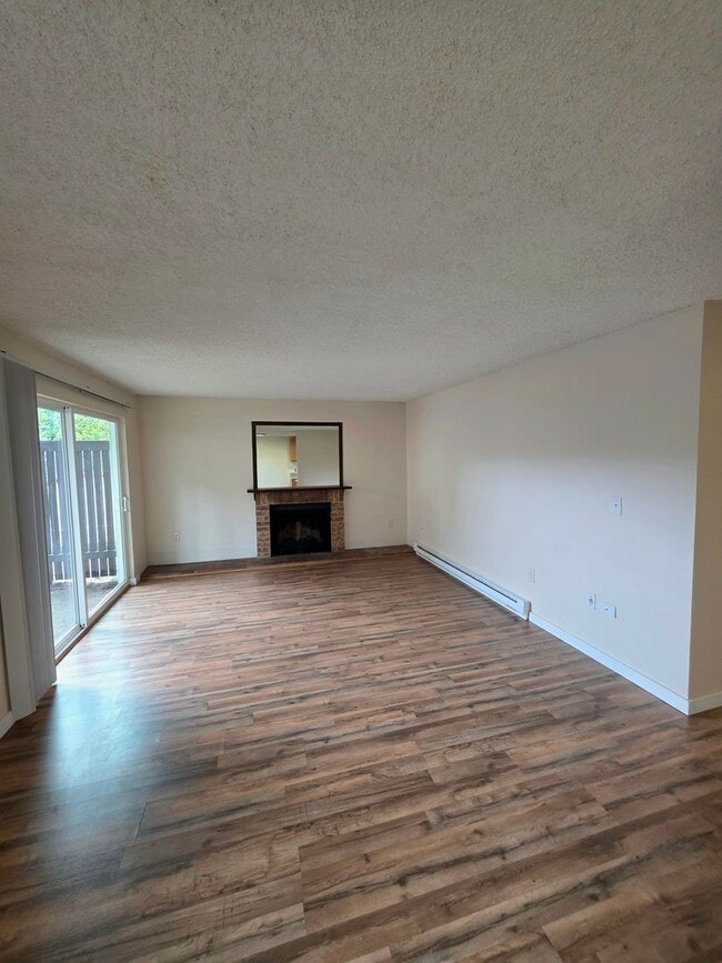 Photo - 1150 Sunset Blvd NE, #116 House