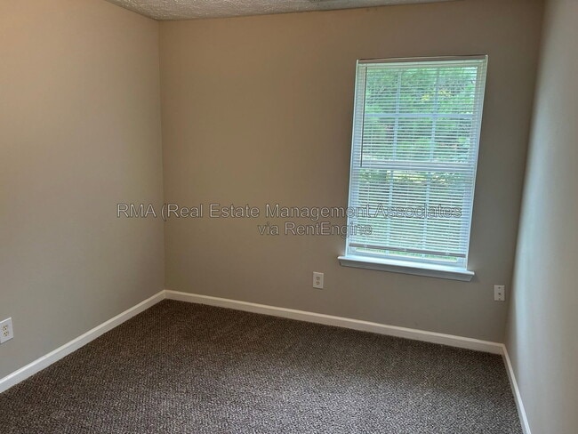 Building Photo - 1768 Carrington Dr