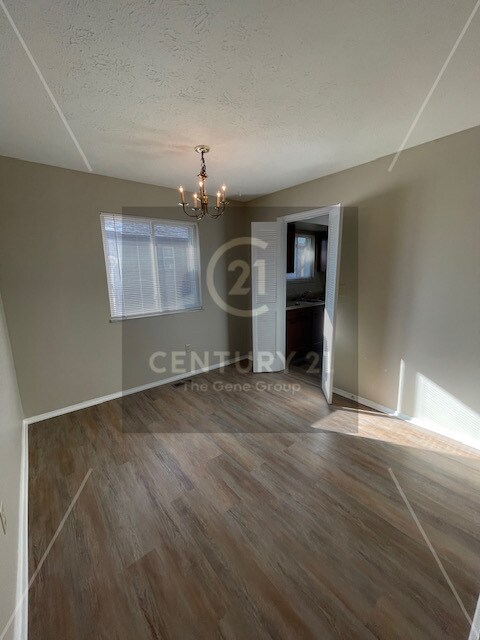 Foto del edificio - 625 Bright Ave