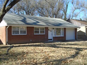 Building Photo - 1537 Hartford Rd