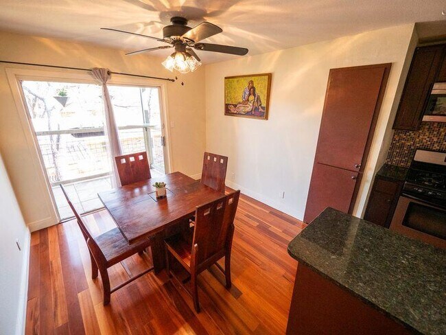 Foto del edificio - 2303 East Side Dr