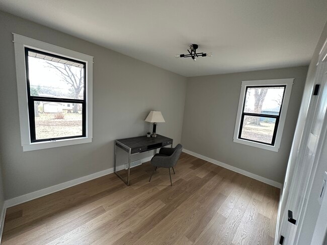 Building Photo - 9175 Kardel Dr