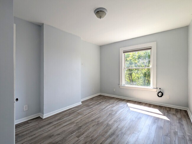 Photo - 5401 Broad St Apartment