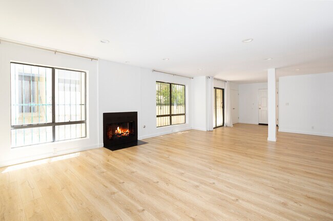 Foto del edificio - 1738 S Bentley Ave