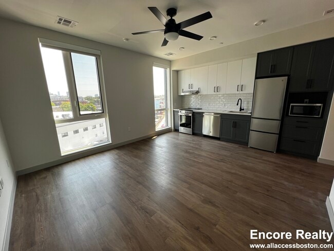 Building Photo - 80 Rugg Rd