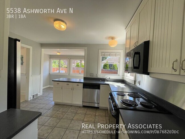 Photo - 5538 Ashworth Ave N House