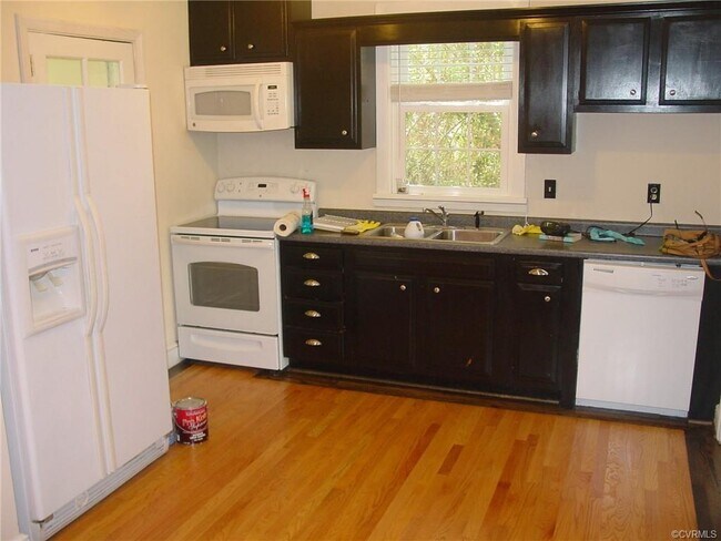 Building Photo - 1517 Skipwith Rd