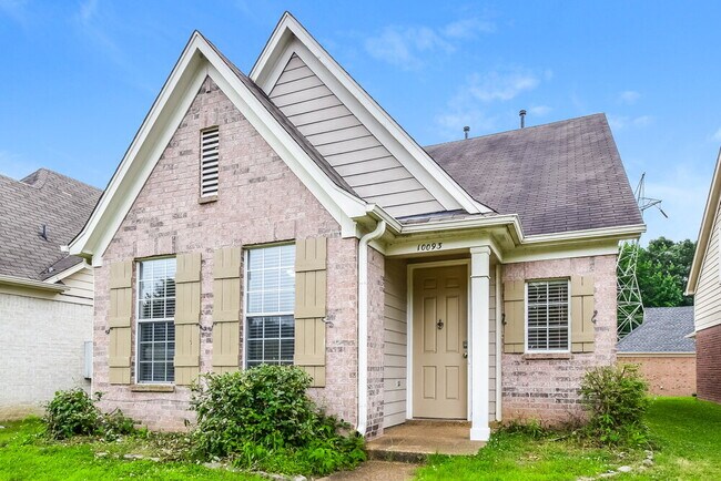 Foto del edificio - 10093 Woodland Hills Dr