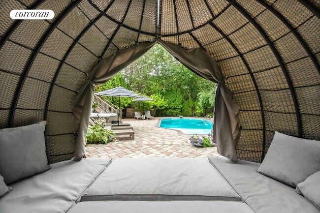 Foto del edificio - 20 Shady Cove Ln