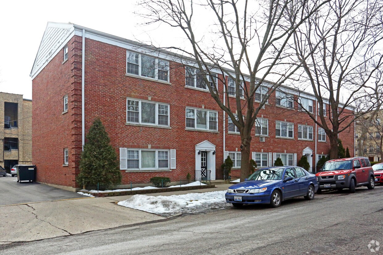 Building Photo - Crain Street and Oak Avenue