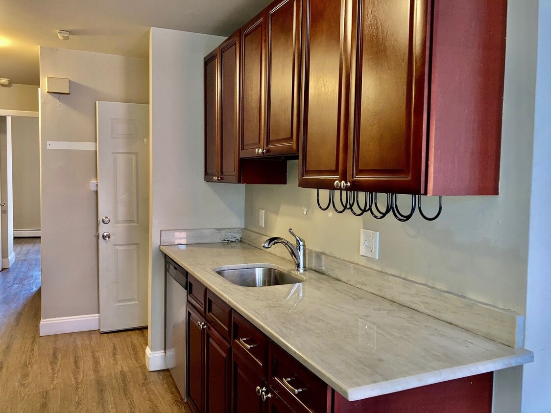 504 Bainbridge St Unit 2F, Philadelphia, PA 19147 Room for Rent in