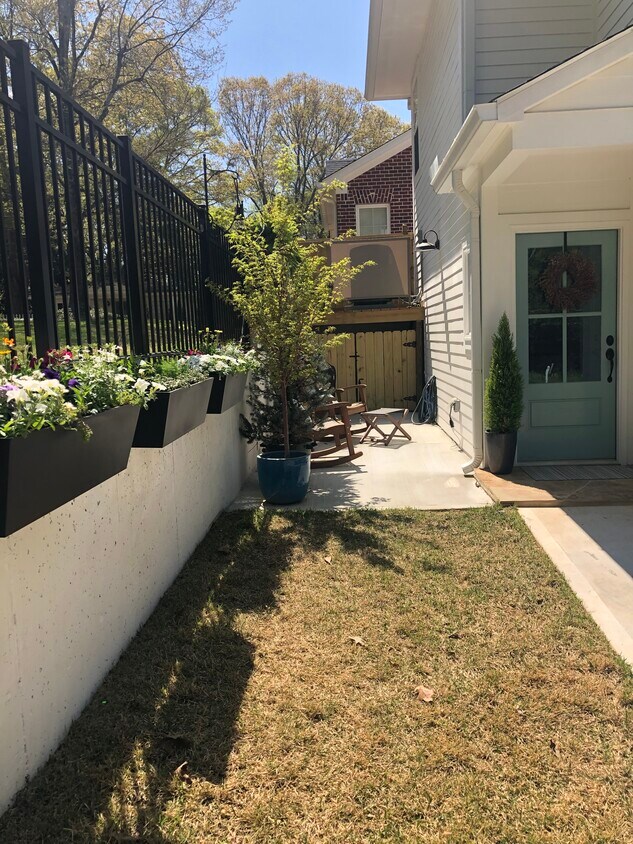 400200 Hawkins Way Unit 200, Woodstock, GA 30188 Apartments in