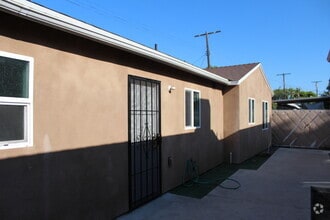 Building Photo - 8155 Cantaloupe Ave