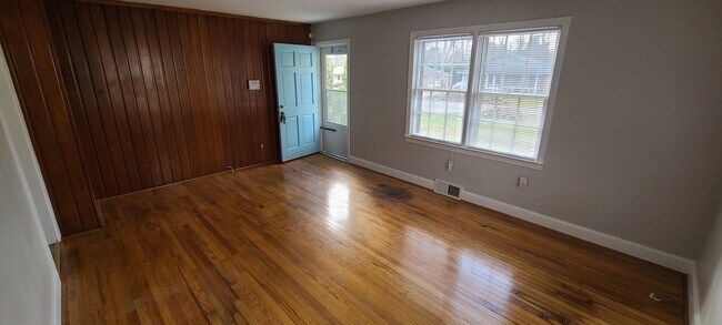 Foto del edificio - Great home in popular Gordon Manor