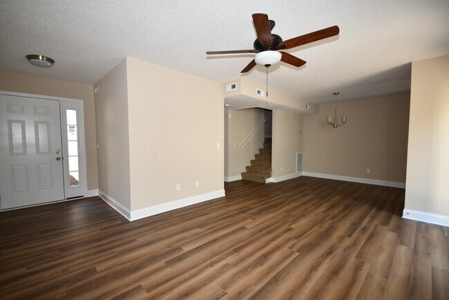 Building Photo - 4164 Webb Rd