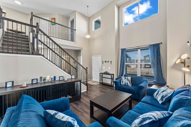 Building Photo - Beautiful 5-Bedroom, 4-Bathroom Home with ...
