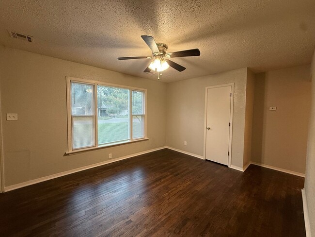 Building Photo - 4509 S Handley Ave