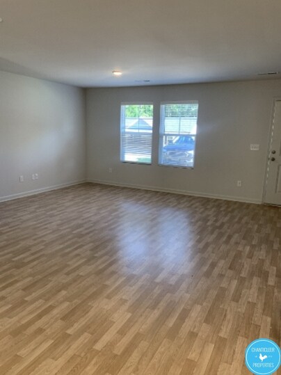 Foto del edificio - 3167 Misty Ridge Dr