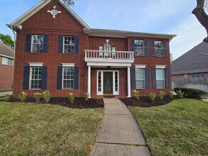 Building Photo - 1742 Crescent Green Dr