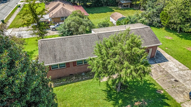 Building Photo - 2401 Stringfield Rd NW